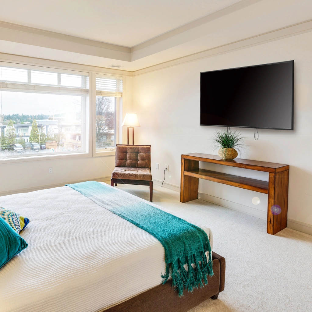 Väggfäste TV 50-90" Tilt: -8°/0°