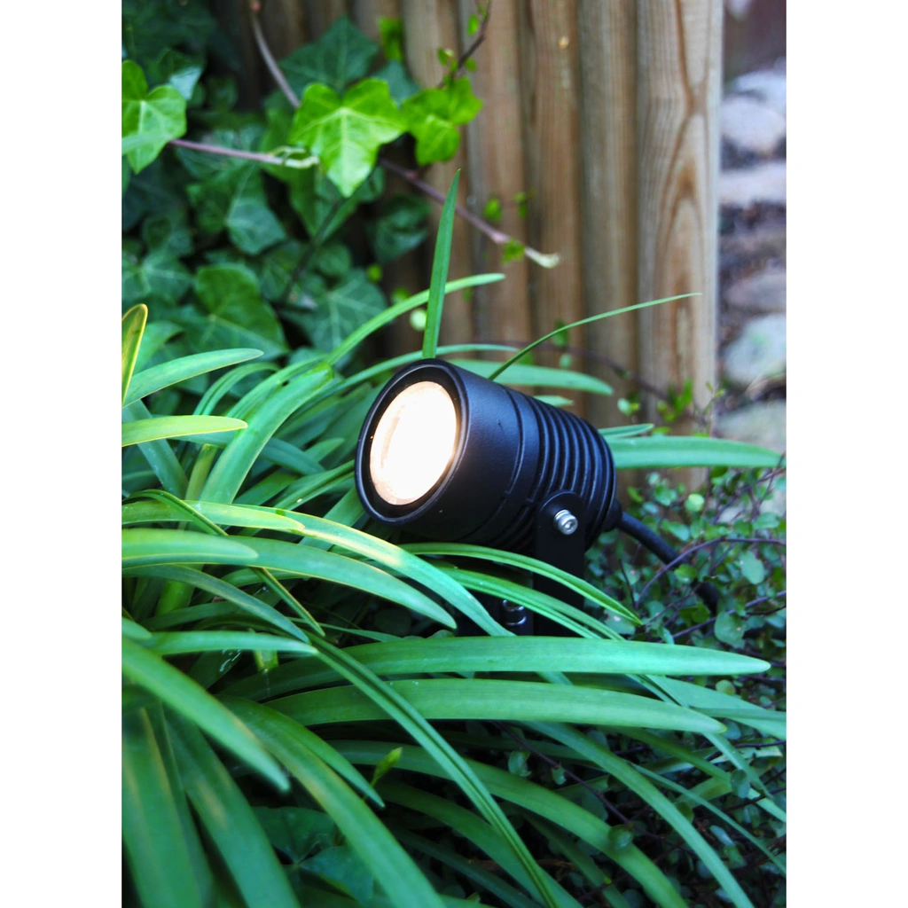 Nova Trädgårdsspot Varmt till kallt ljus Sv