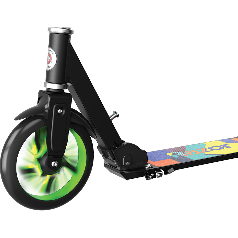 A5 Lux Light Up Scooter - Green