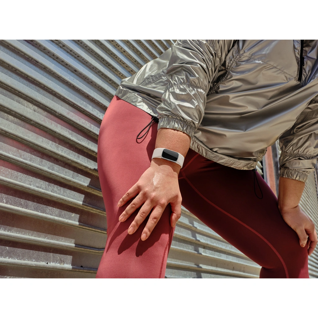 Charge 6 Silver Aluminum Case 