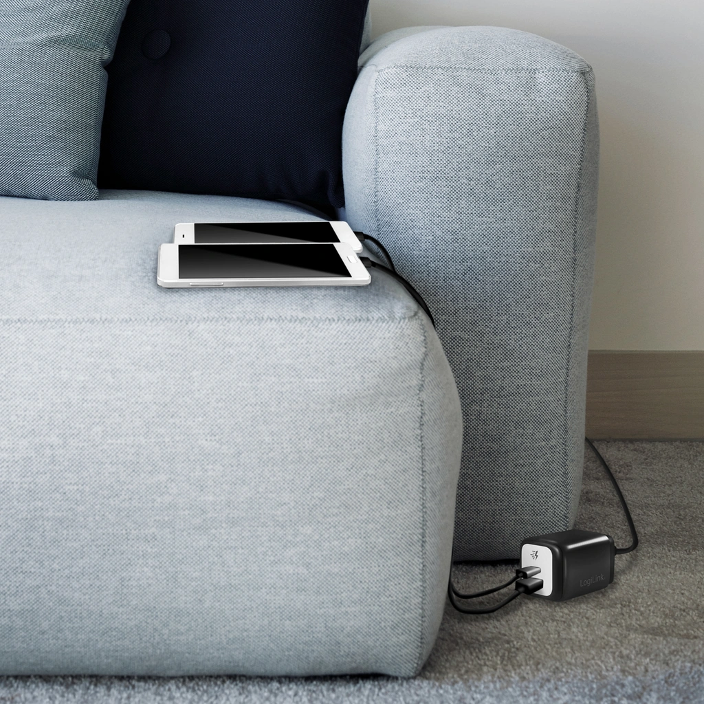 Laddare 30W PD/QC3 1,5m fast kabel Svart