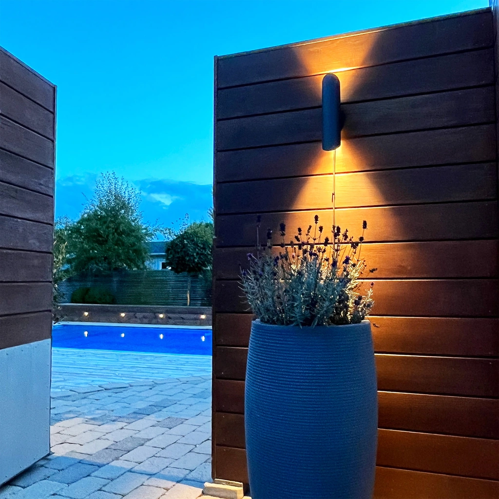 Wally Vägglampa Up/Down 2 x5W 2x350lm 3000K 