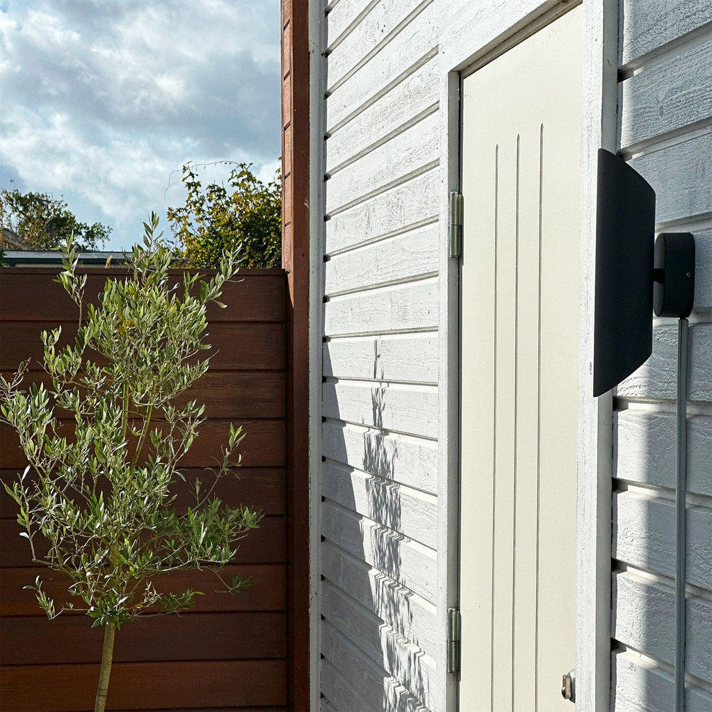 Wally Vägglampa Up/Down 2 x5W 2x350lm 3000K 