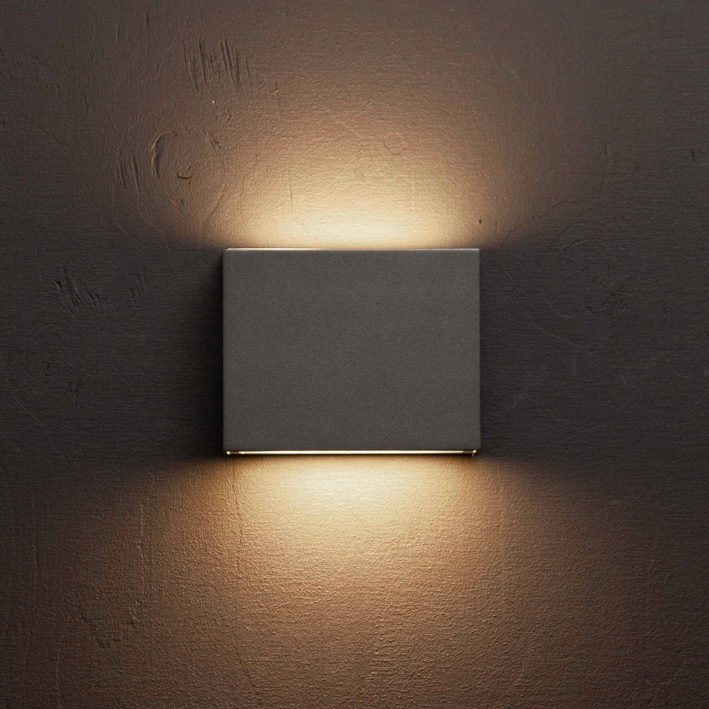 Per II Väggarmatur LED IP54 3000K 6W 430lm Antracit