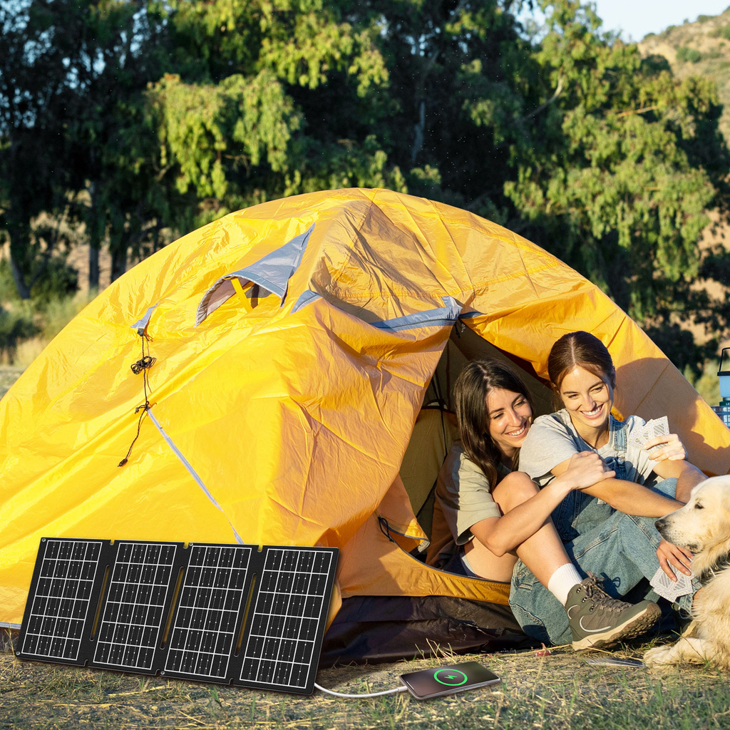 Vikbar solcellspanel med USB-laddare 1x USB-C, 1 x USB-A 15W