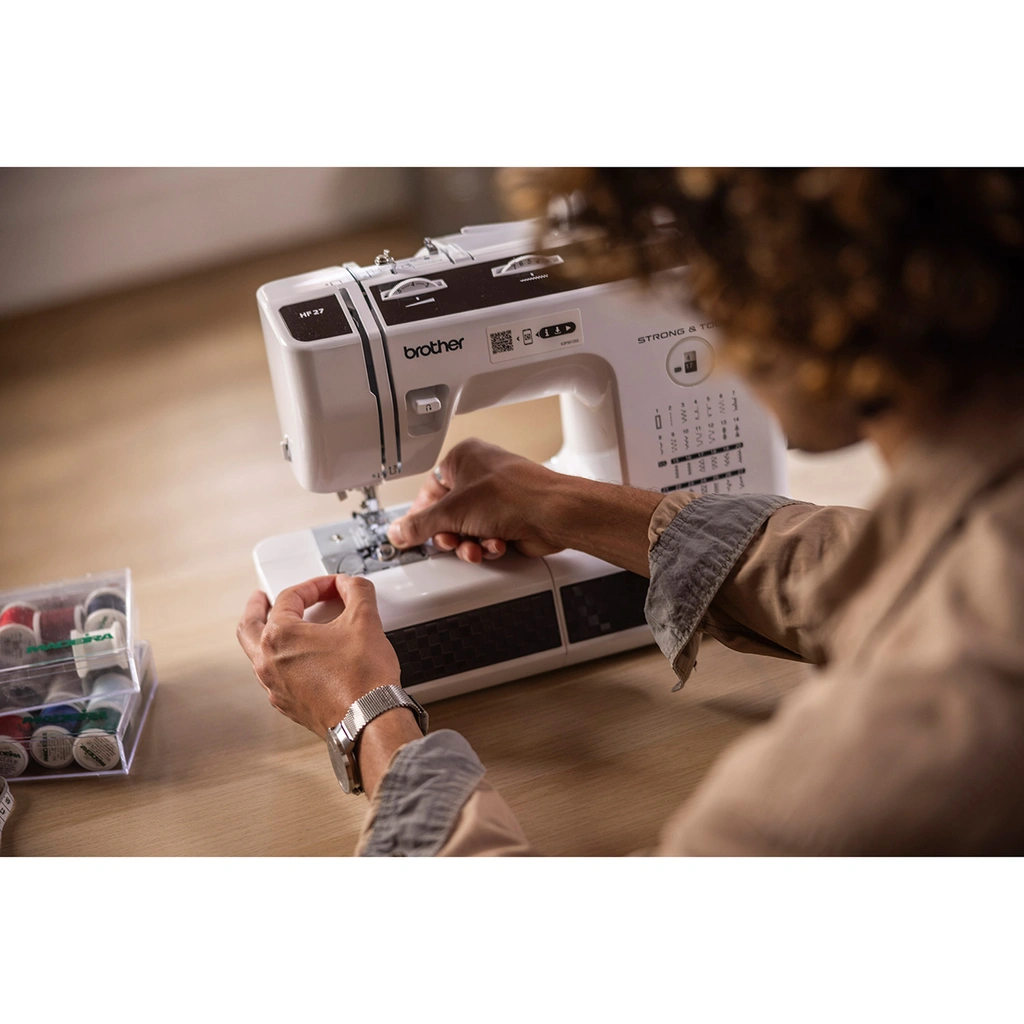 Sewing machine HF27ZW1 ideal for heavy fabrics
