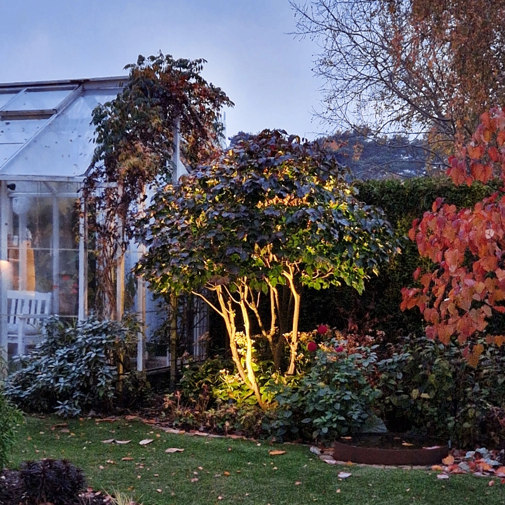 Luna Trädgårdsspot 350 lm 5W 35° Grå