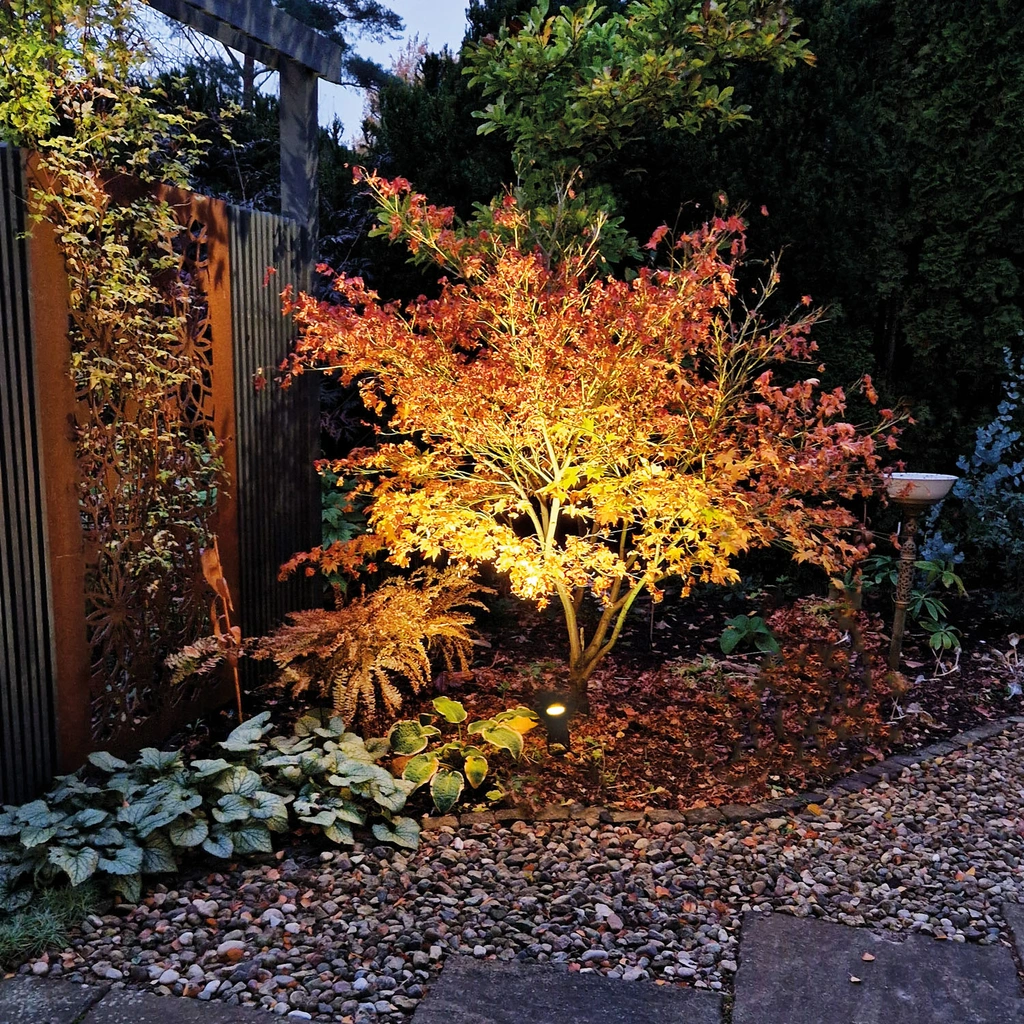 Luna Trädgårdsspot 350 lm 5W 35° Grå