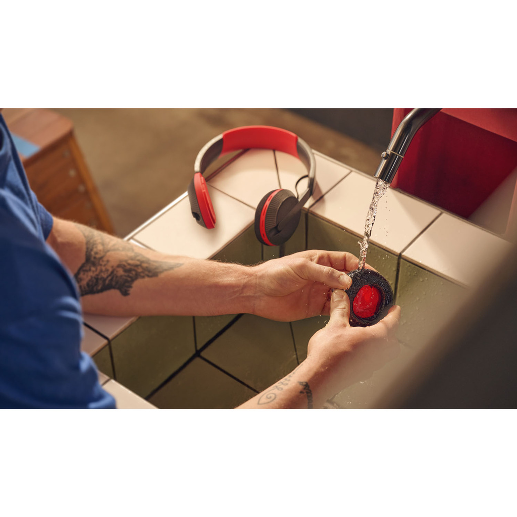 Hörlur Over-Ear Sport Solcell IP55 Svart/Röd