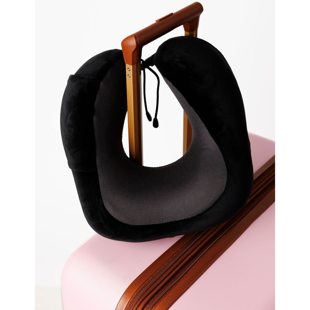 Travelingkit 7 (2pcs Neck pillows, 2set Traveling bottles)