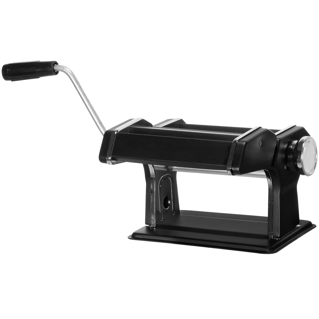 Pasta maker