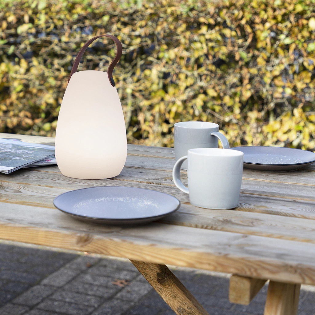 Uppladdningsbar utomhuslykta