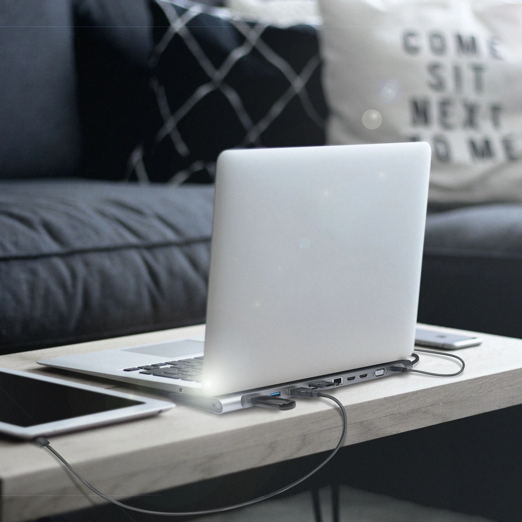 USB-C-dockningsstation 11-i-1 HDMI/VGA/RJ45/USB-C 100W